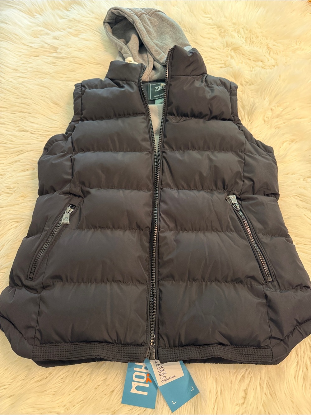 ZSHOW Black Quilted Puffer Vest with Grey Hood size S brand new length 25” - Picture 10 of 10